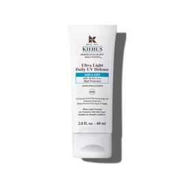 En 30 ml tube med Kiehl's Ultra Light Daily UV Defense Aqua Gel mot en hvit bakgrunn.