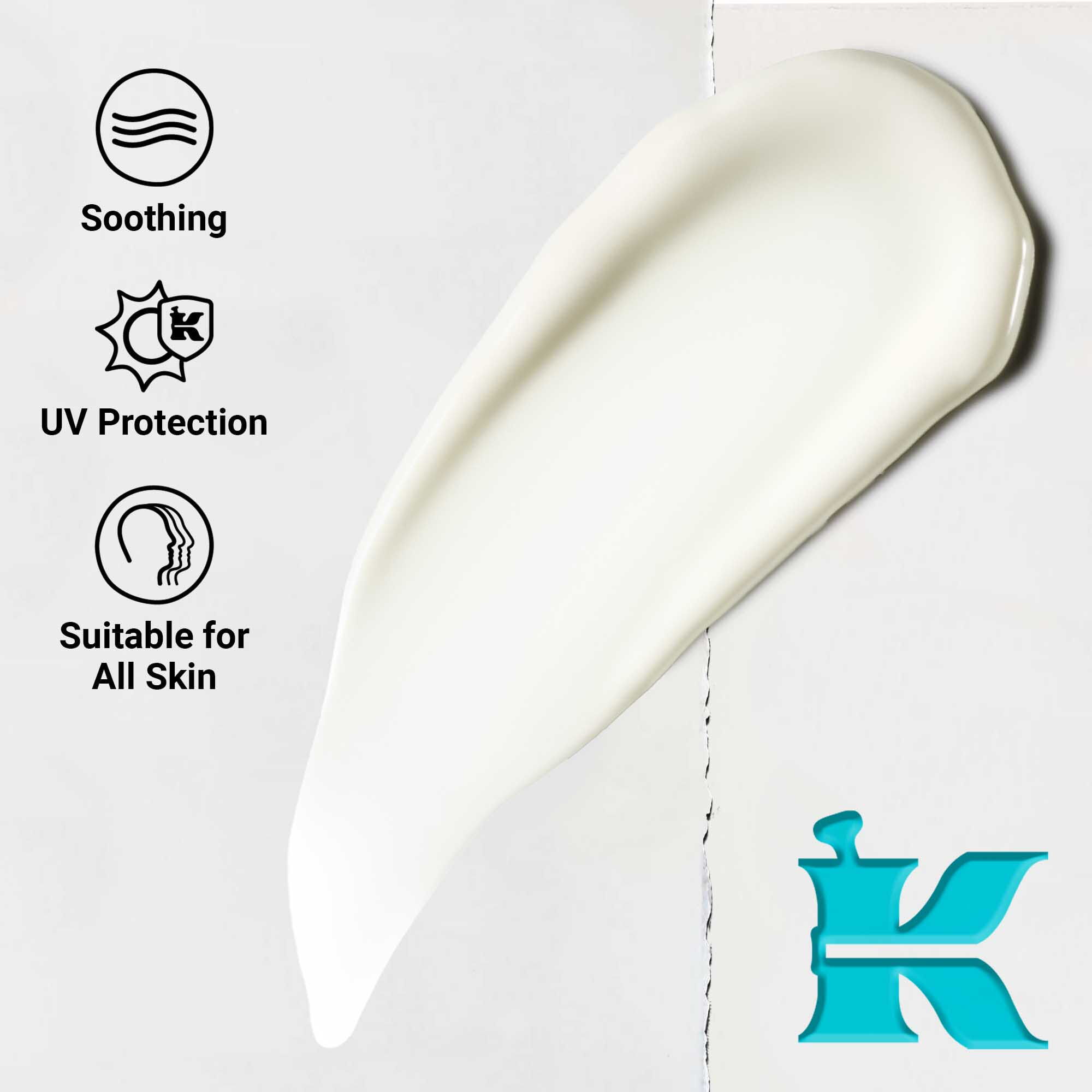Naerbilde av Ultra Light Daily UV Defense Aqua Gel-tekstur som viser en lett, kremet formel. Tekst fremhever beroligende og UV-beskyttende fordeler, som passer for alle hudtyper.